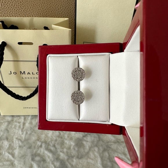 Earring set beautiful used only once - Picture 2 of 4